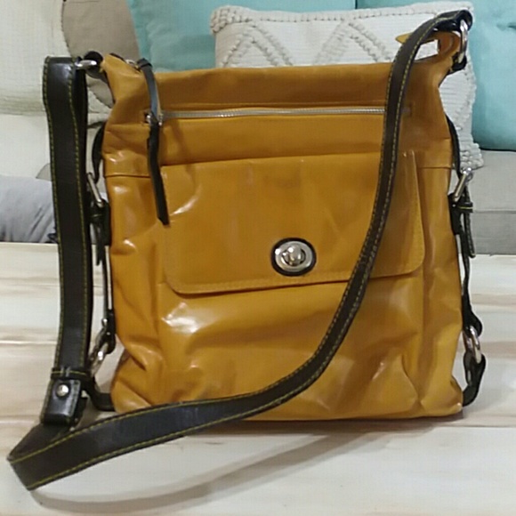 Nina Bossi Handbags - Nina Bossi leather purse